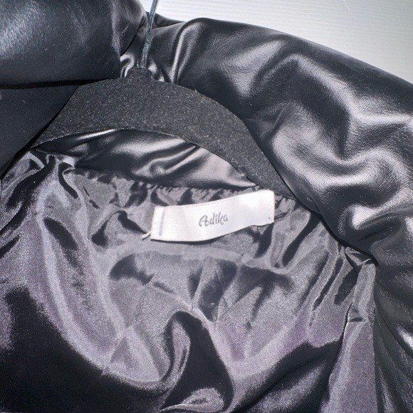 cropped puffer jacket - Picture 3 of 4